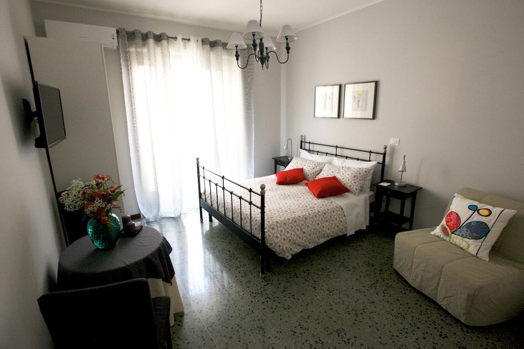 La Casa In Prati Panzió Róma Szoba fotó